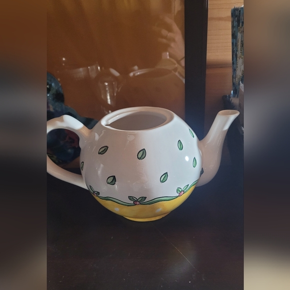 Tea pot - Picture 3 of 8